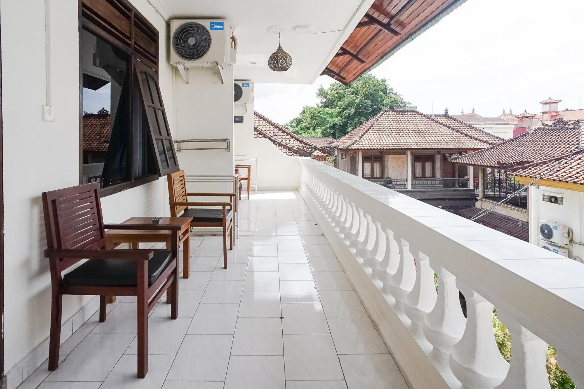 City Garden Bali Dwipa Hotel, Kuta Kuta Lombok Extérieur photo