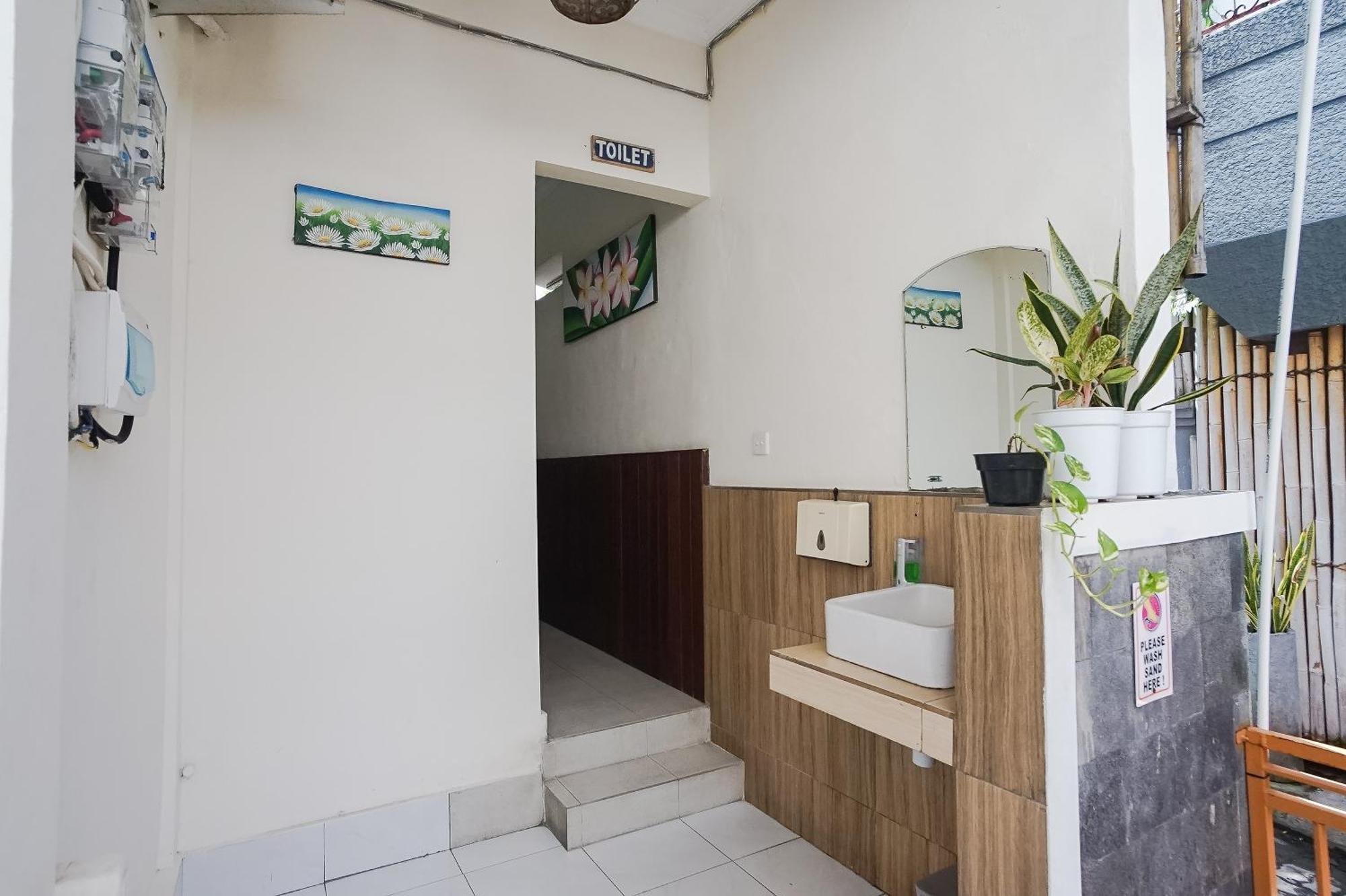 City Garden Bali Dwipa Hotel, Kuta Kuta Lombok Extérieur photo